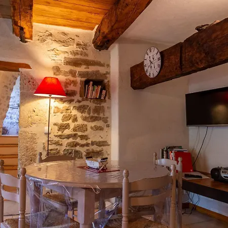 La Bastide 2/4 Personnes A Sauveterre Holiday home